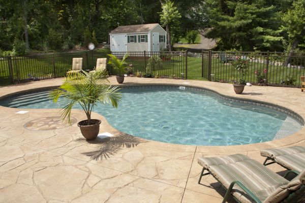 Cost of Pool Deck Resurfacing in Modesto