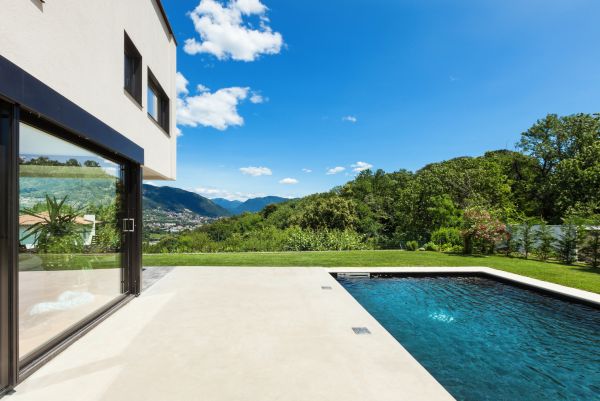 Cost of Poolside Concrete Repair in Modesto